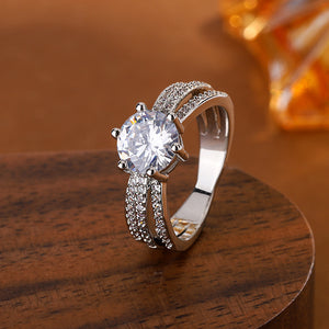 Zircon Engagement Ring Rotating Twisted Full Diamond Classic Six-claw