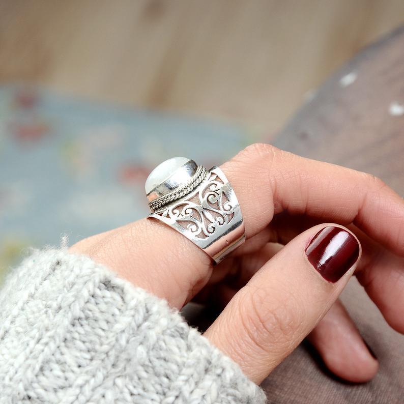 Charm Women's Fashion Ring Geometric