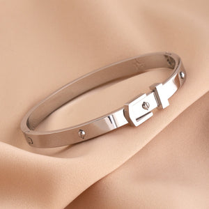 Titanium Steel Buckle Diamond-embedded Stainless Steel Bracelet For Women